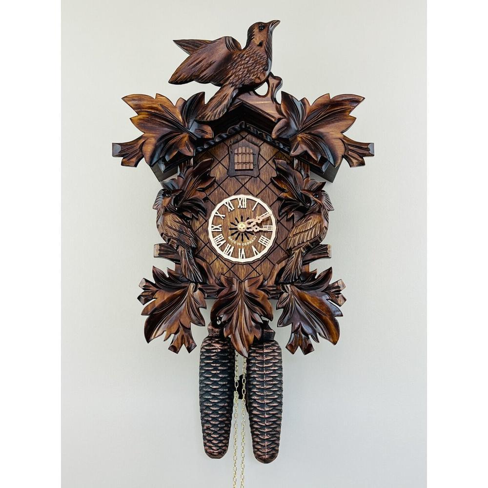 Eight Day Cuckoo Clock with Three Hand-carved Birds and Seven Leaves. Picture 1