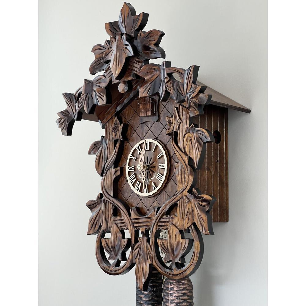 Eight Day Cuckoo Clock with Hand-carved Vines and Leaves. Picture 2