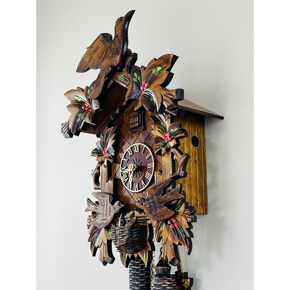 Eight Day Cuckoo Clock. Picture 2