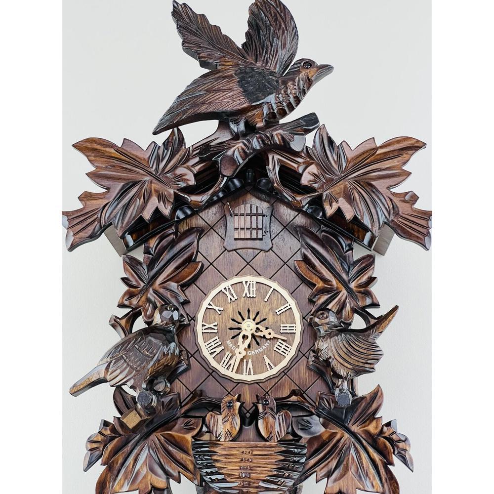 Eight Day Cuckoo Clock with Hand-carved Leaves, Birds, and Bird Nest with Chicks. Picture 3