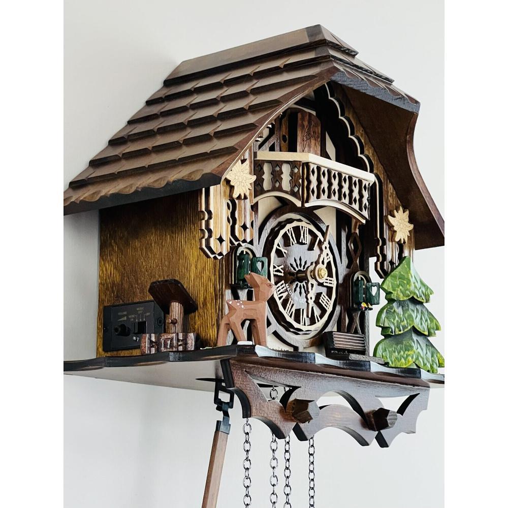 Musical Cuckoo Clock Cottage with Deer, Water Pump, and Tree. Picture 2