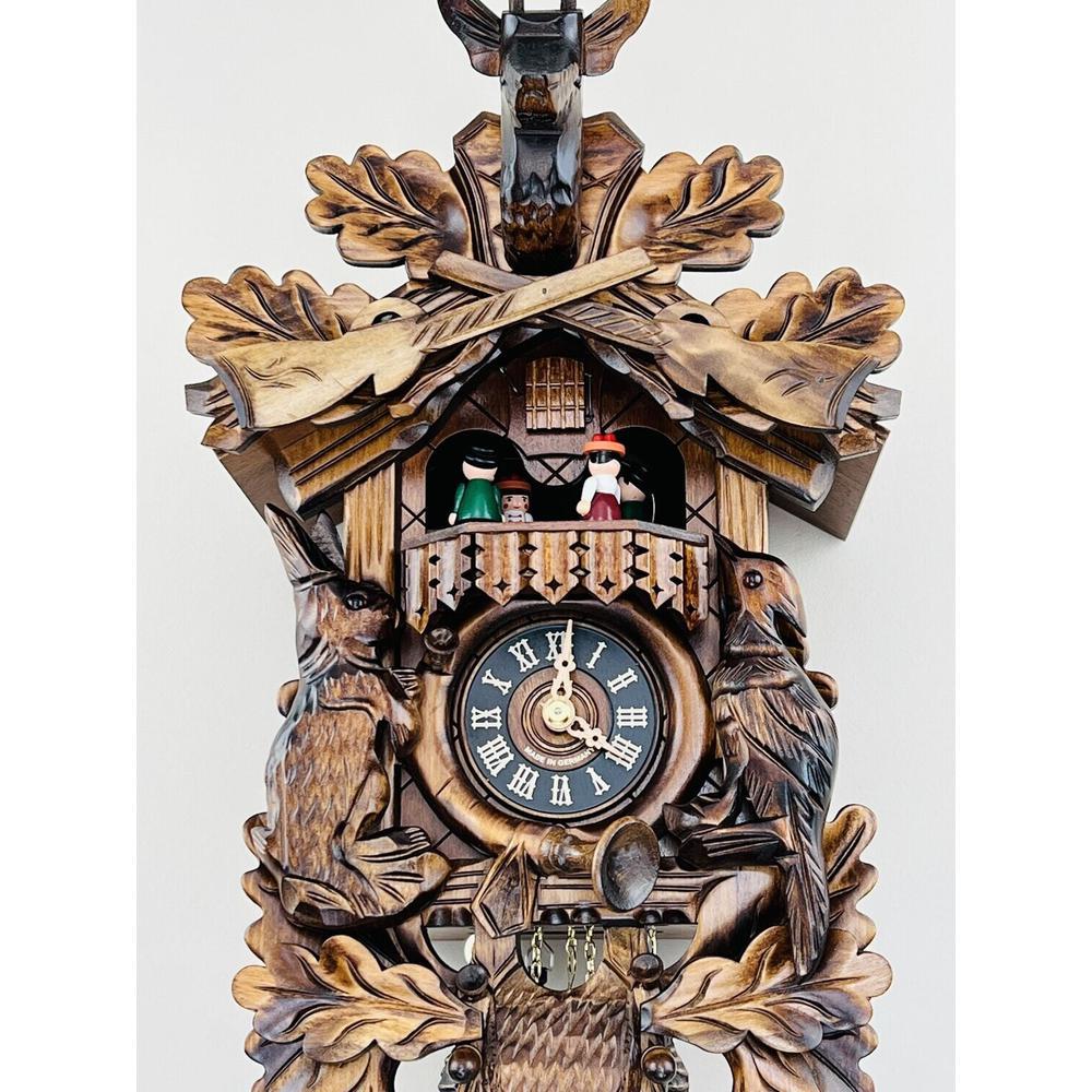One Day Musical Hunter's Cuckoo Clock with Dancers. Picture 3