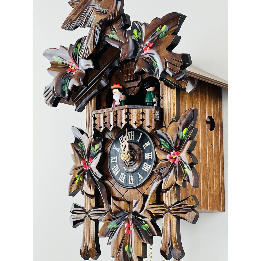 One Day Musical Cuckoo Clock with Dancers. Picture 9