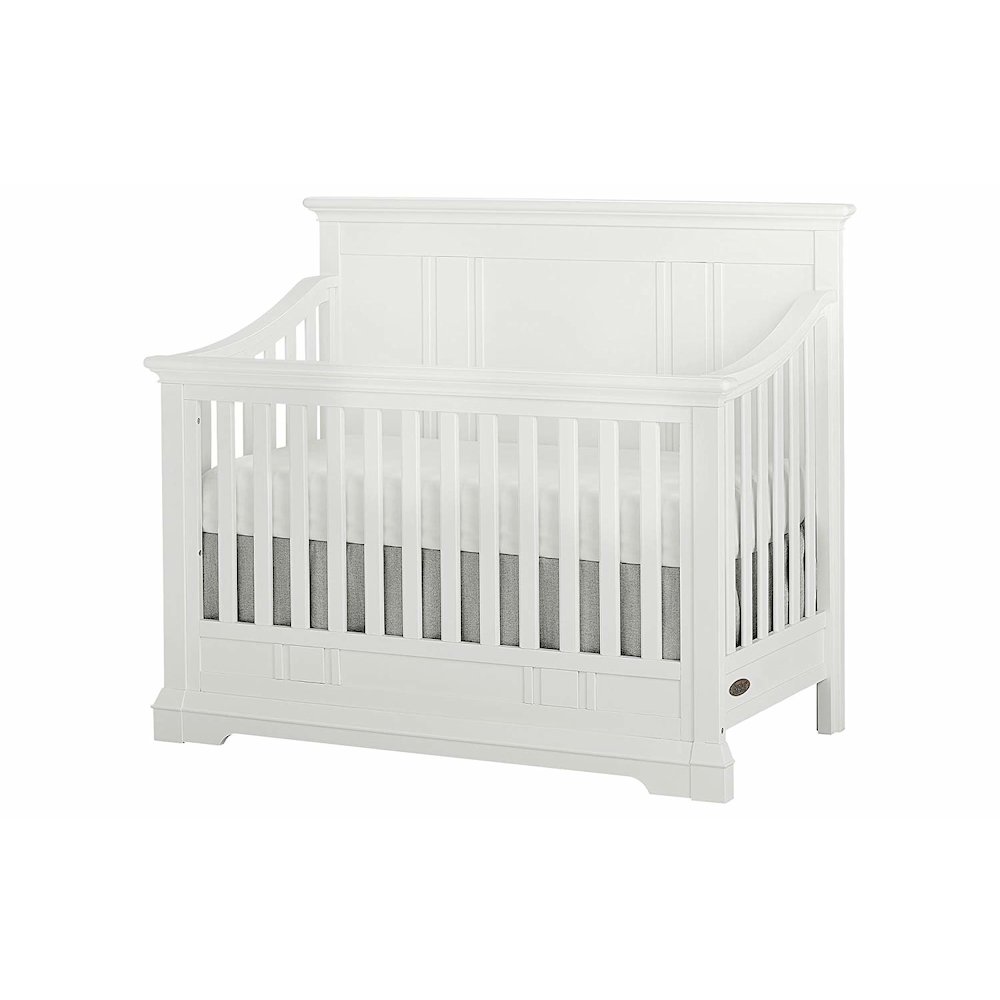 Parker  5 in 1 Convertible Crib. Picture 1
