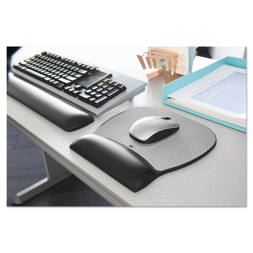 Antimicrobial Gel Large Mouse Pad with Wrist Rest, 9.25 x 8.75, Black. Picture 4
