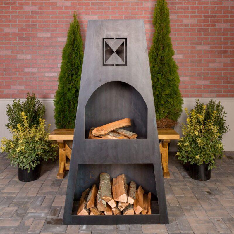 Fire Knight Outdoor Fireplace. Picture 1