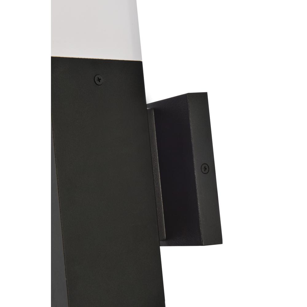 Raine Integrated Led Wall Sconce  In Black. Picture 4