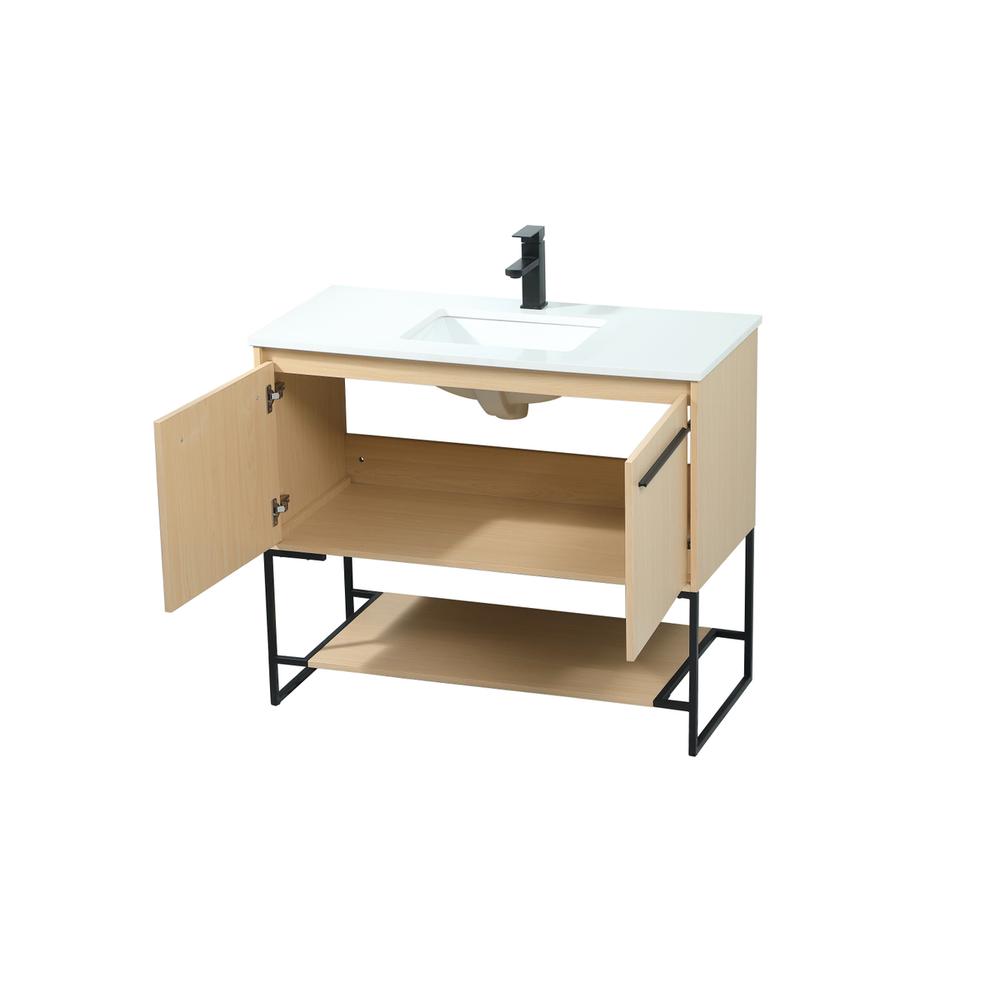 40 Inch Single Bathroom Vanity In Maple. Picture 9