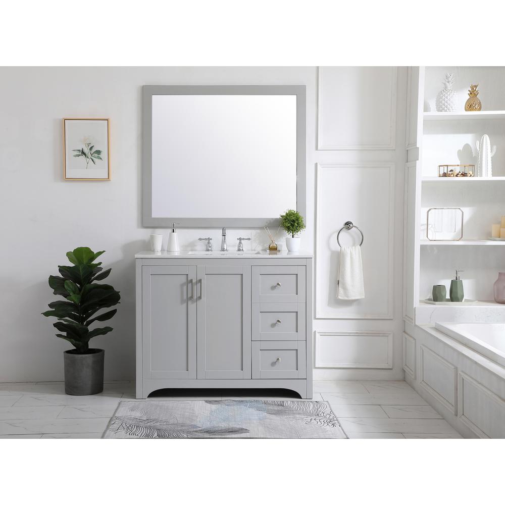 42 Inch Single Bathroom Vanity In Grey. Picture 6