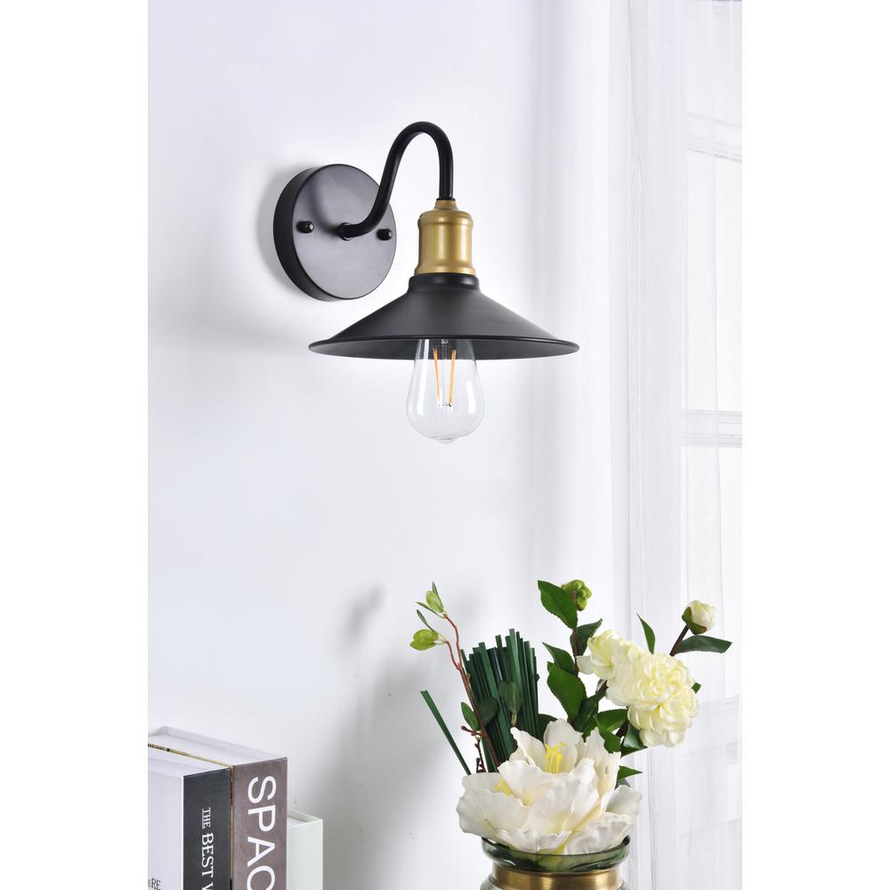 Etude 1 Light Brass And Black Wall Sconce. Picture 12