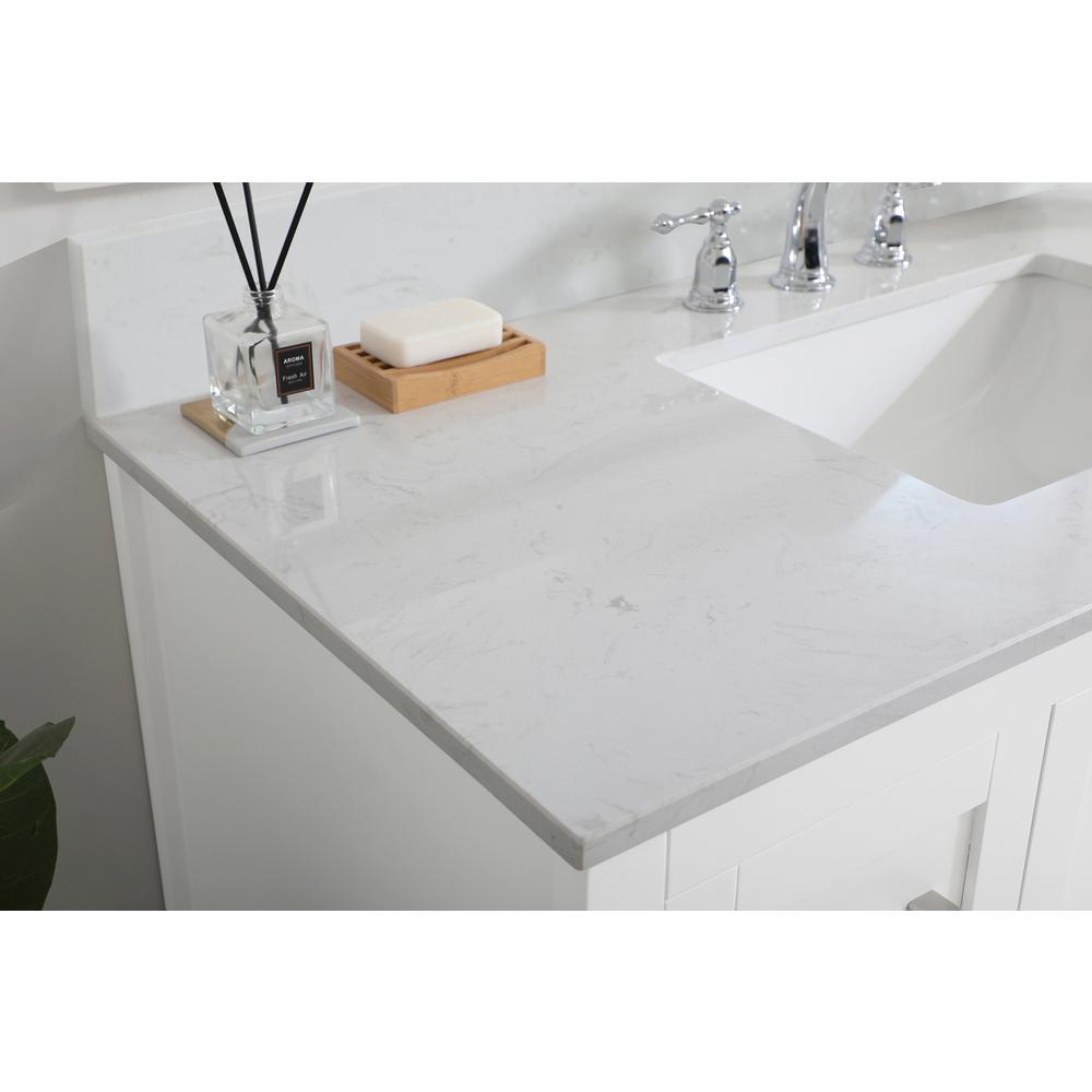 48 Inch Single Bathroom Vanity In White With Backsplash. Picture 4