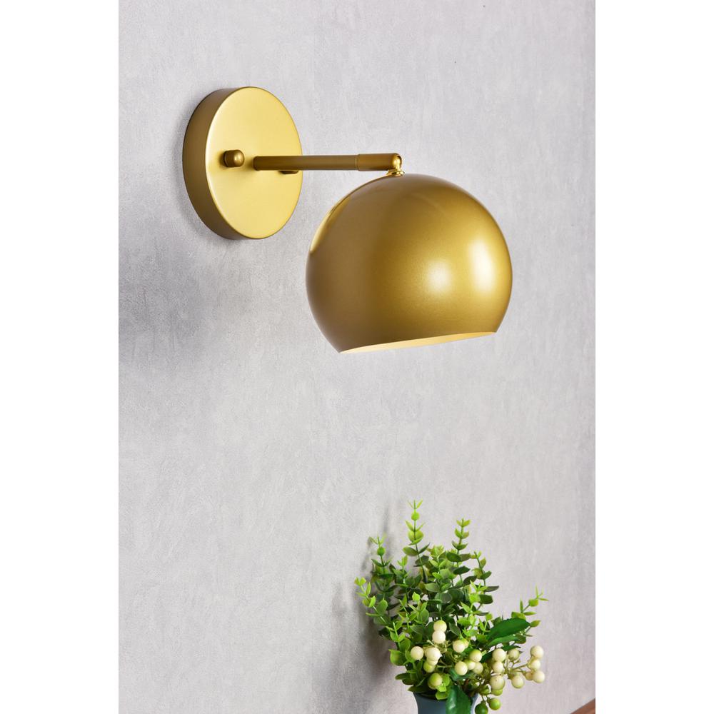 Othello 1 Light Brass Wall Sconce. Picture 8