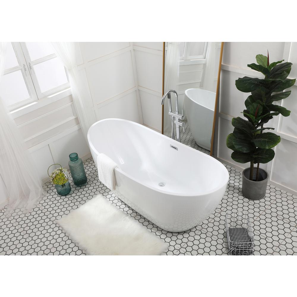 67 Inch Soaking Bathtub In Glossy White. Picture 4