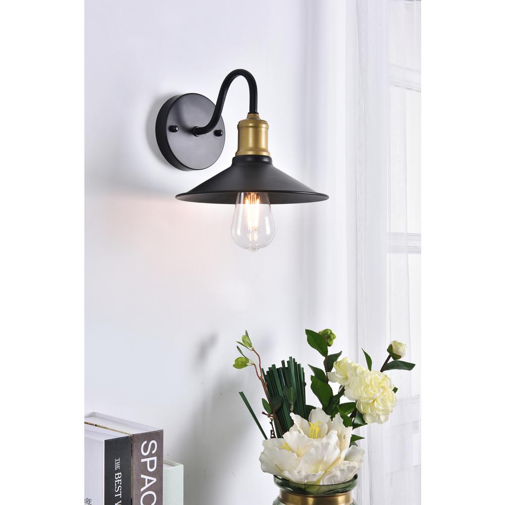 Etude 1 Light Brass And Black Wall Sconce. Picture 13