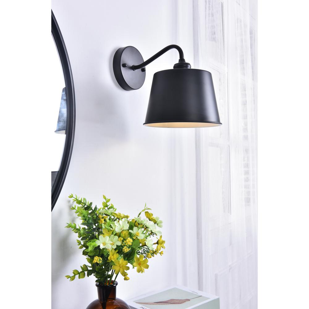 Nota 1 Light Black Wall Sconce. Picture 12