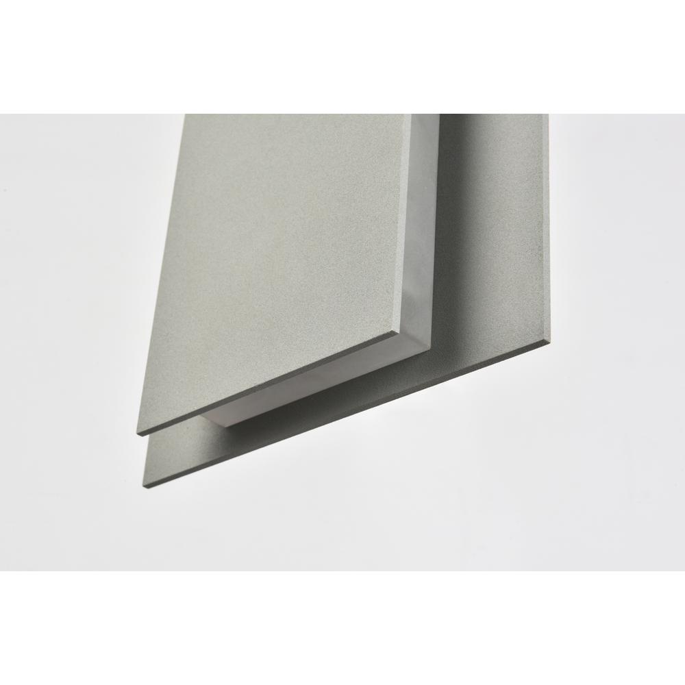 Raine Integrated Led Wall Sconce  In Silver. Picture 4
