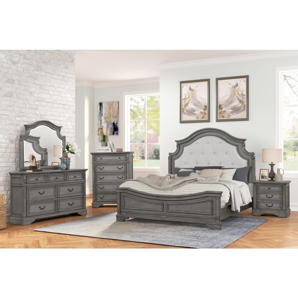 Style 7-Drawer Dresser with Elaborate Detailing and Wire Brush Finish. Picture 4