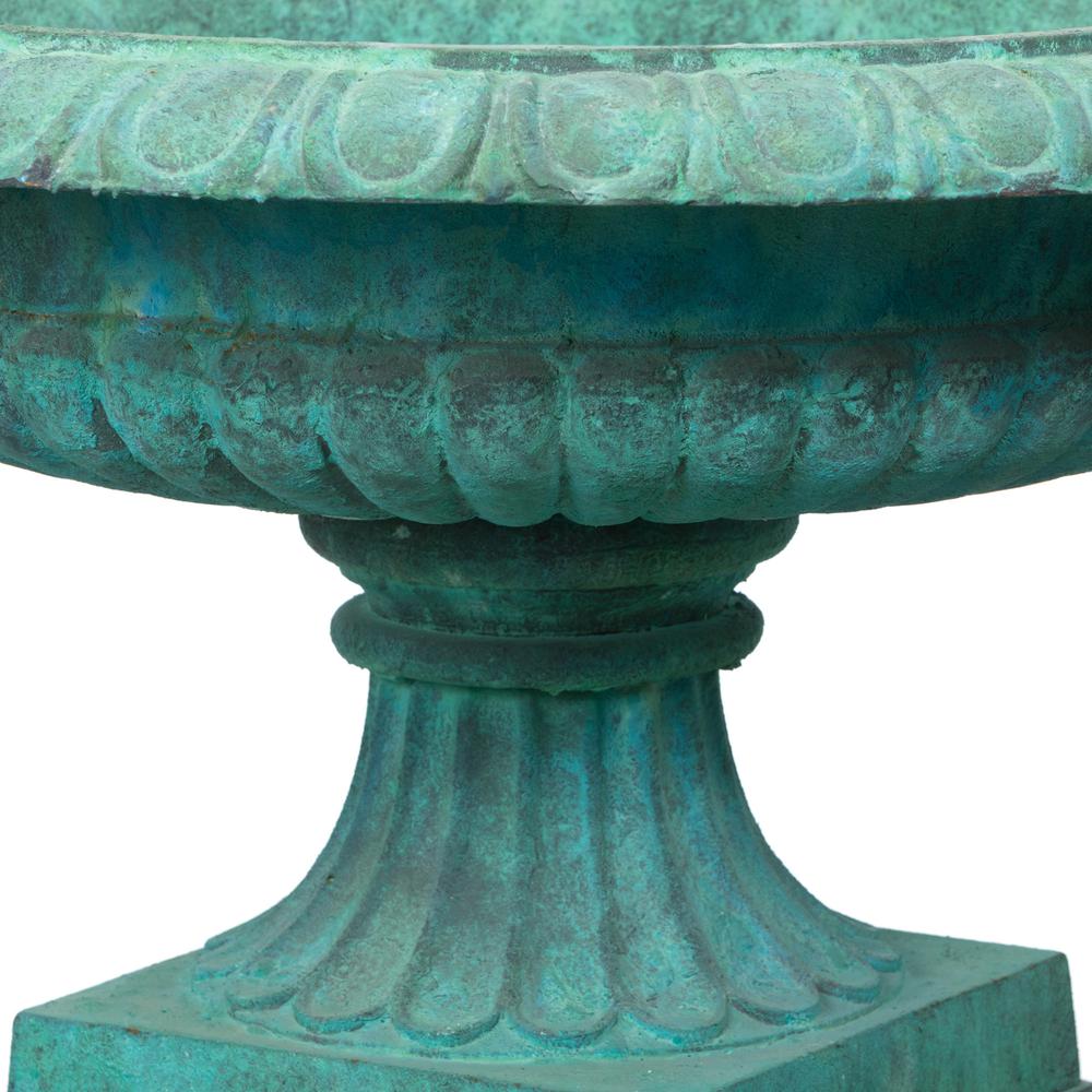 Cast Iron Estate Urn With Pedestal. Picture 7