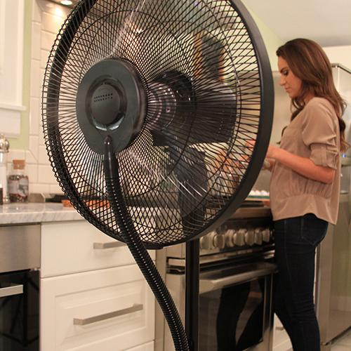 CoolZone by SUNHEAT CZ500 Ultrasonic Dry Misting Fan with Bluetooth Technology. Picture 4