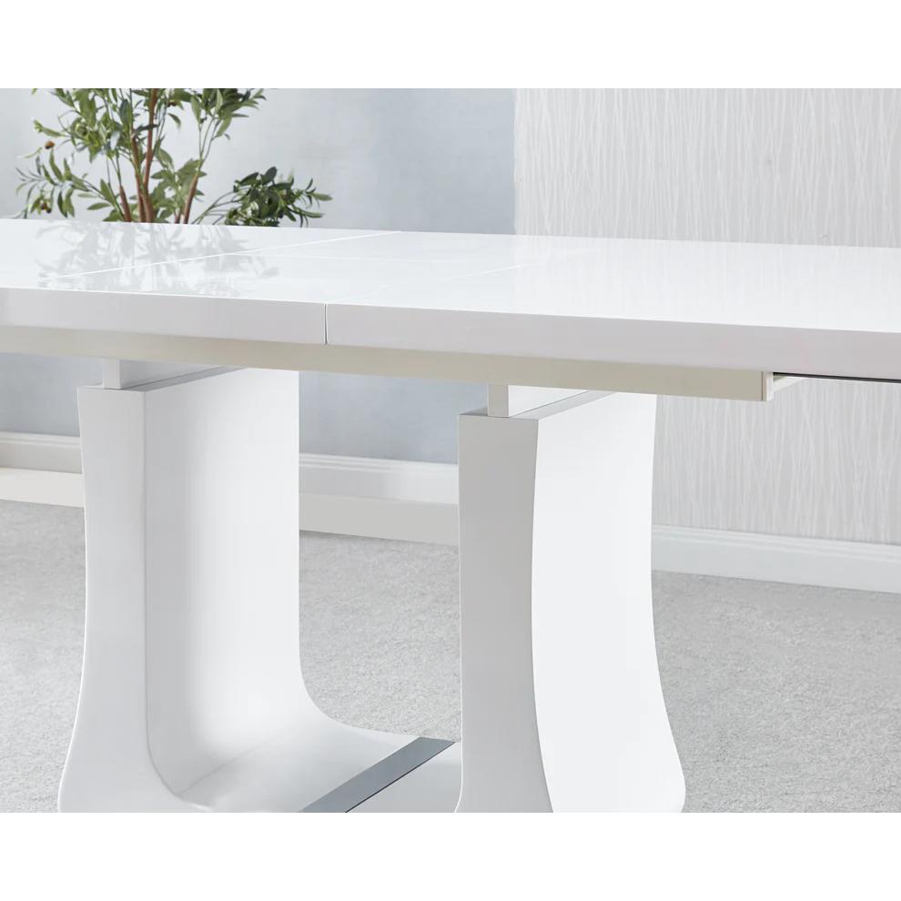 Expandable 'Butterfly' Dining Table. Picture 7