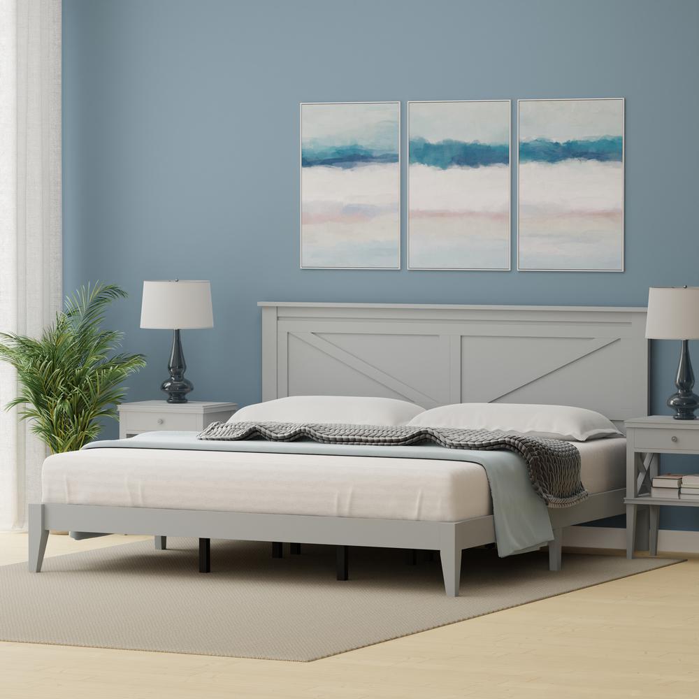 Farmhouse Wood Platform Bed in King - Grey. Picture 2