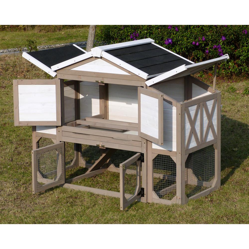 Country Style Chicken Coop. Picture 4