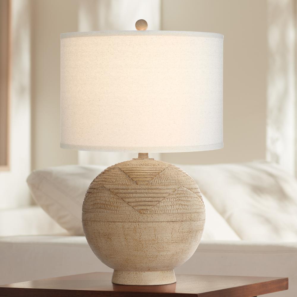 Table lamp Poly round with triangular pattern. Picture 9