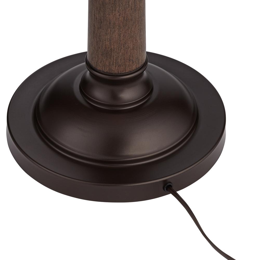 Floor lamp Farmhouse wood and metal lamp. Picture 4