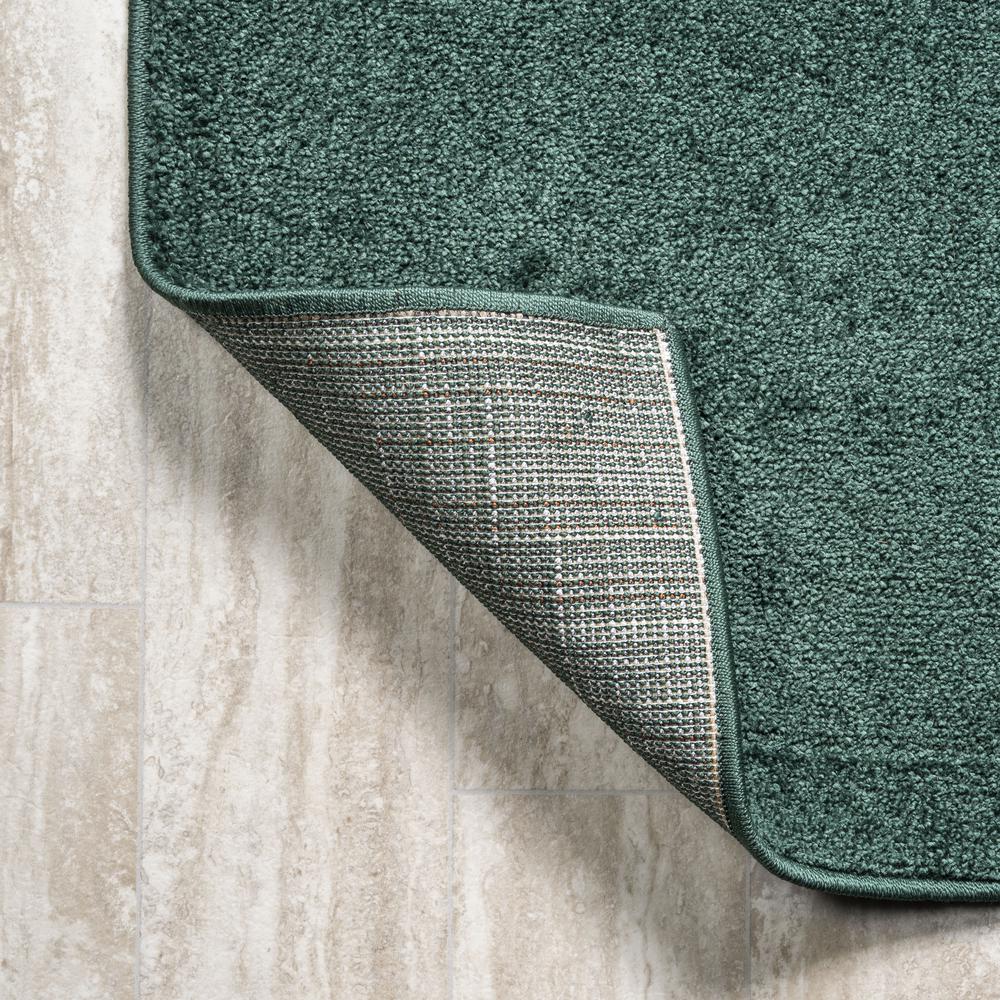 Haze Solid Low Pile Area Rug Emerald. Picture 7