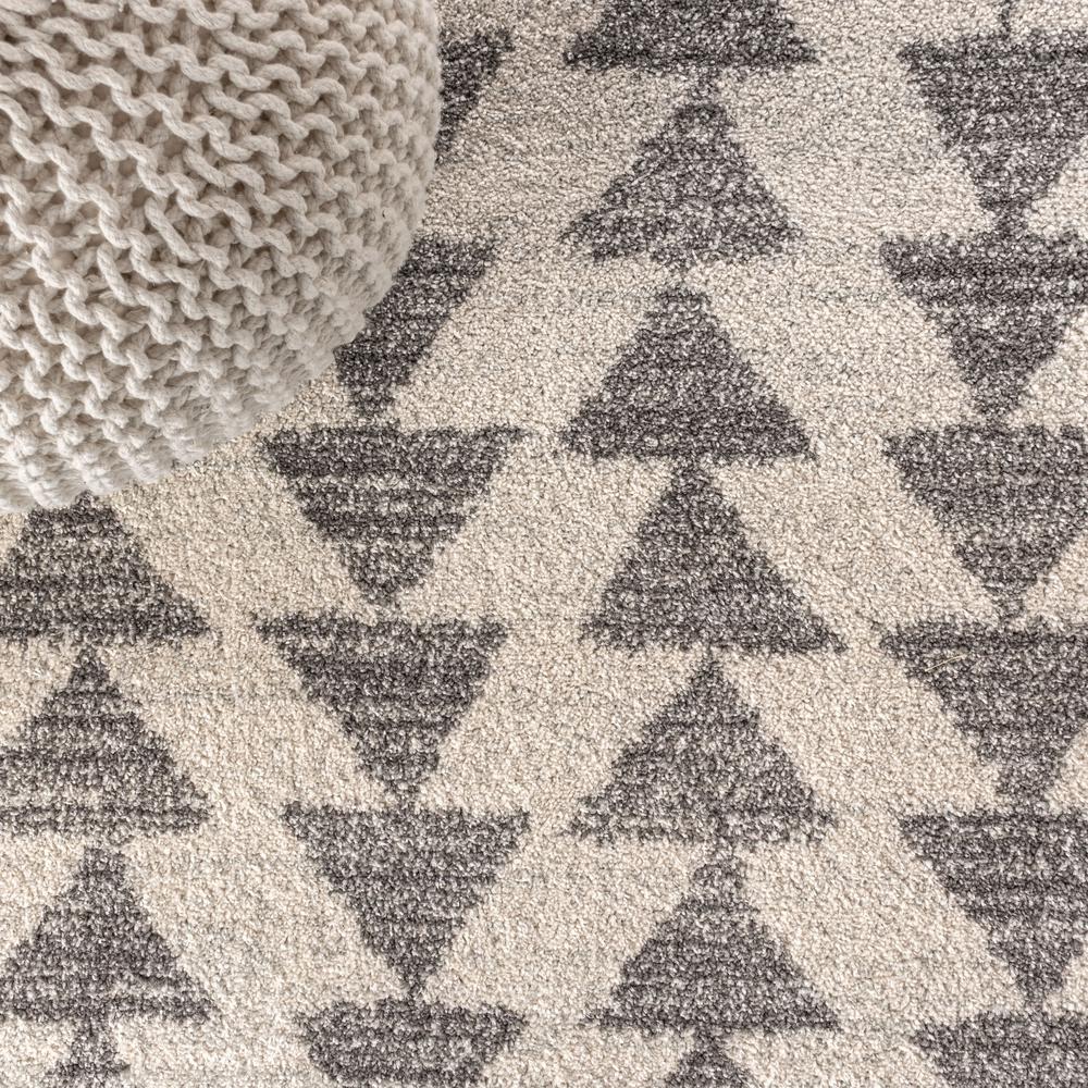 Aisha Moroccan Triangle Geometric Area Rug. Picture 3