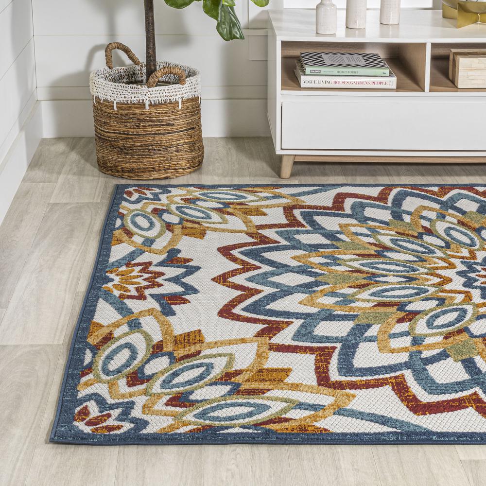 Flora Abstract Bold Mandala High-Low Indoor/Outdoor Area Rug. Picture 4
