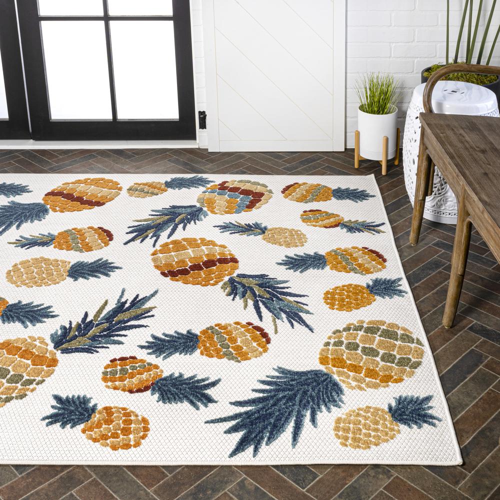 Ananas Bold Pineapple High-Low Indoor/Outdoor Area Rug. Picture 8