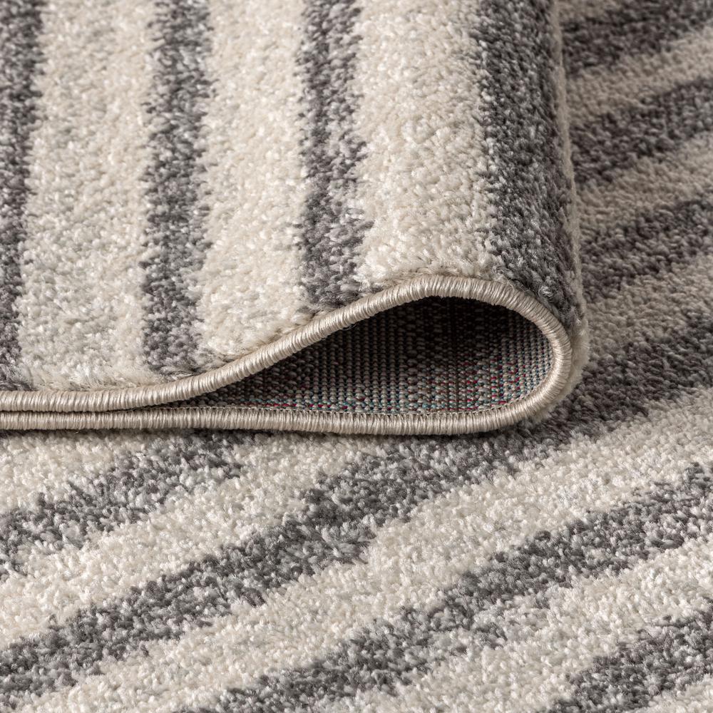 Lyla Offset Stripe Area Rug. Picture 9