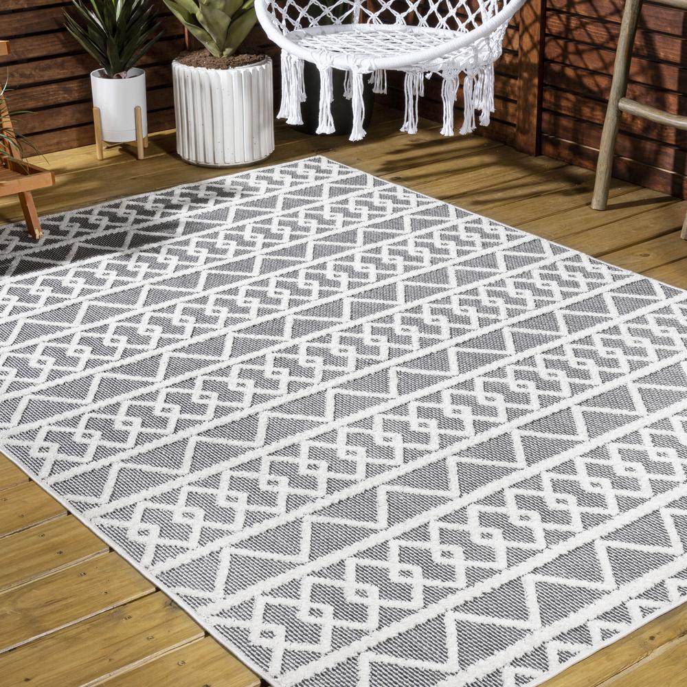 Aylan High-Low Pile Knotted Trellis Geometric Indoor/Outdoor Area Rug. Picture 7