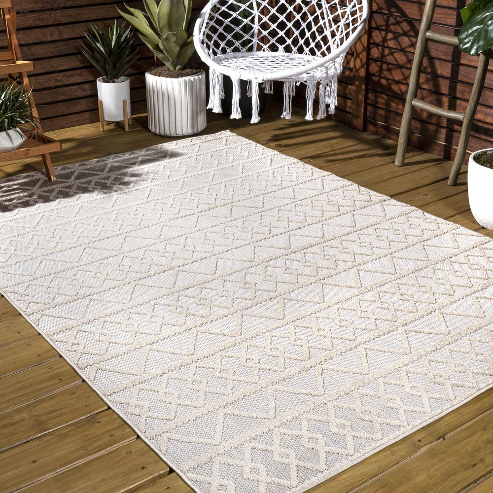 Aylan High-Low Pile Knotted Trellis Geometric Indoor/Outdoor Area Rug. Picture 7