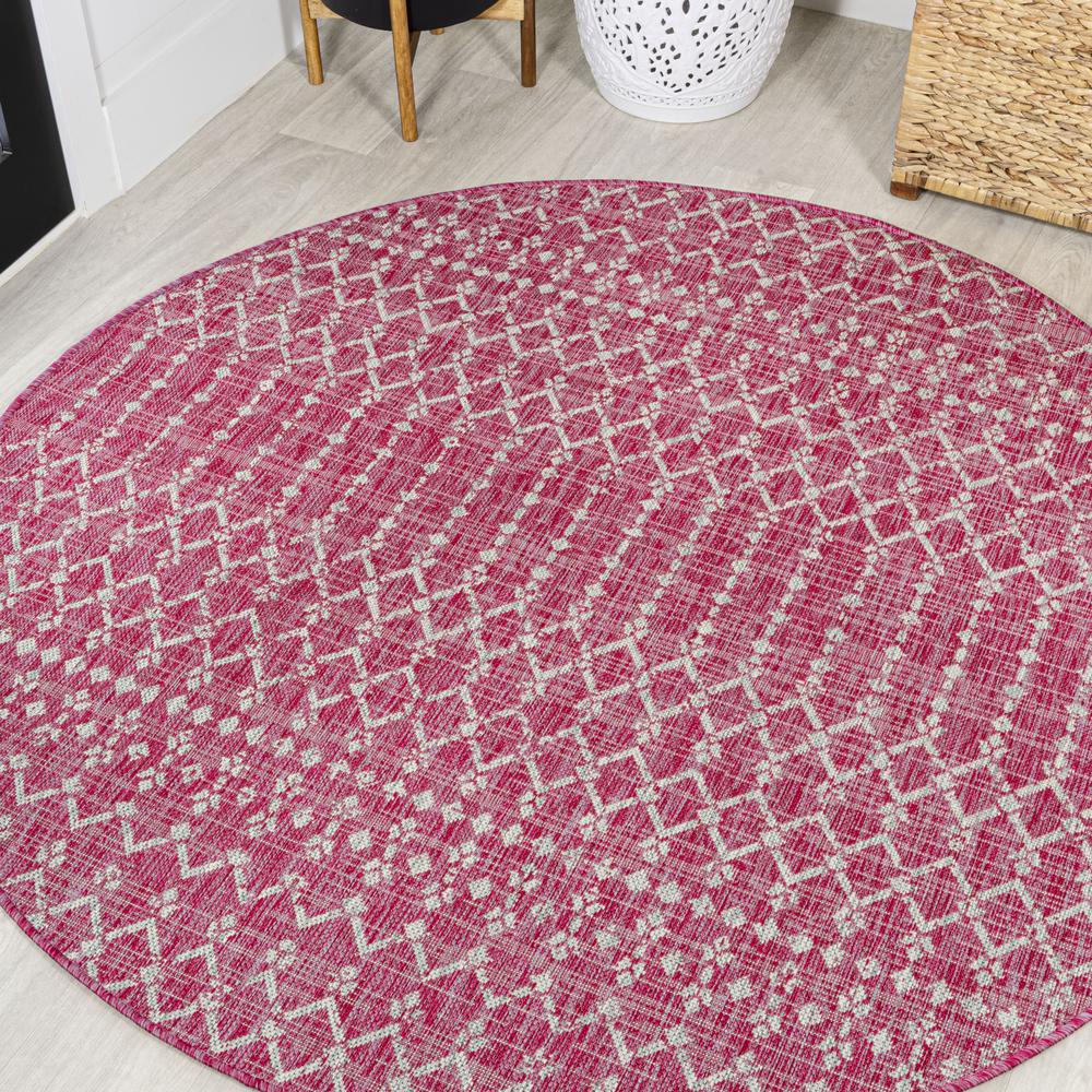 Ourika Moroccan Geometric Textured Weave Indoor/Outdoor Round Rug. Picture 11
