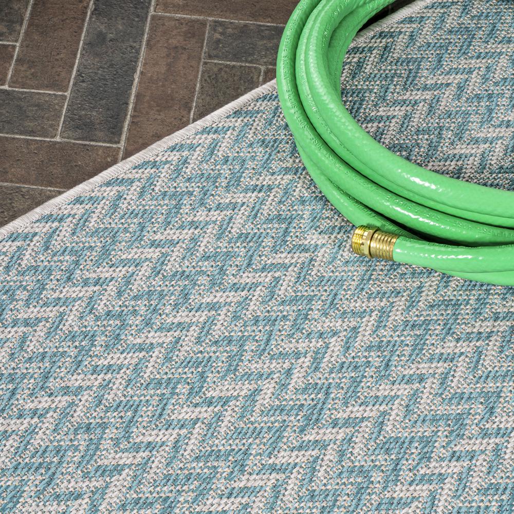 Chevron Modern Concentric Squares Indoor/Outdoor Area Rug. Picture 12