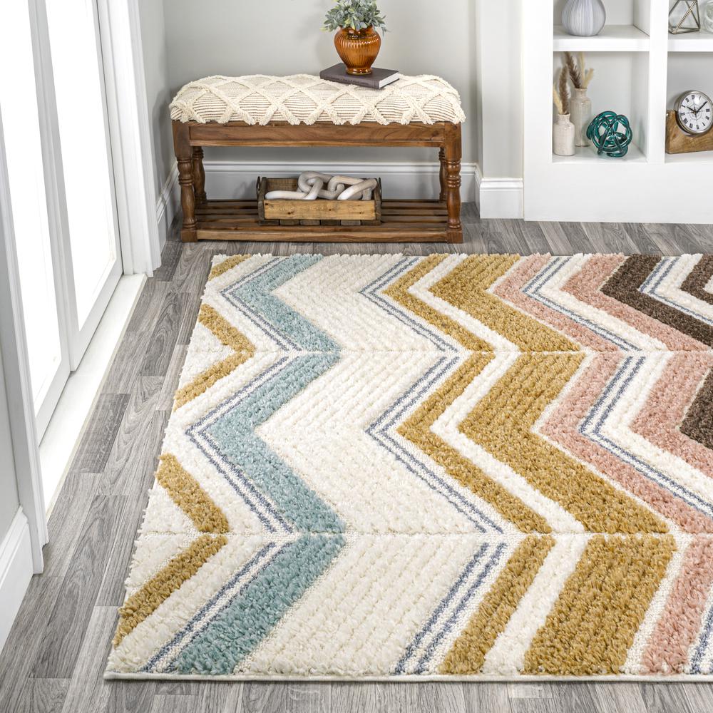 Elin Chevron High-Low Area Rug. Picture 4