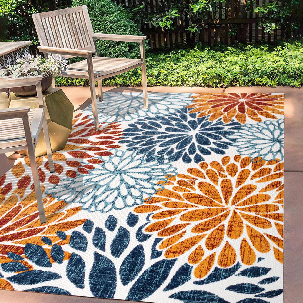 Crisantemo Floral High-Low Indoor/Outdoor Area Rug. Picture 6