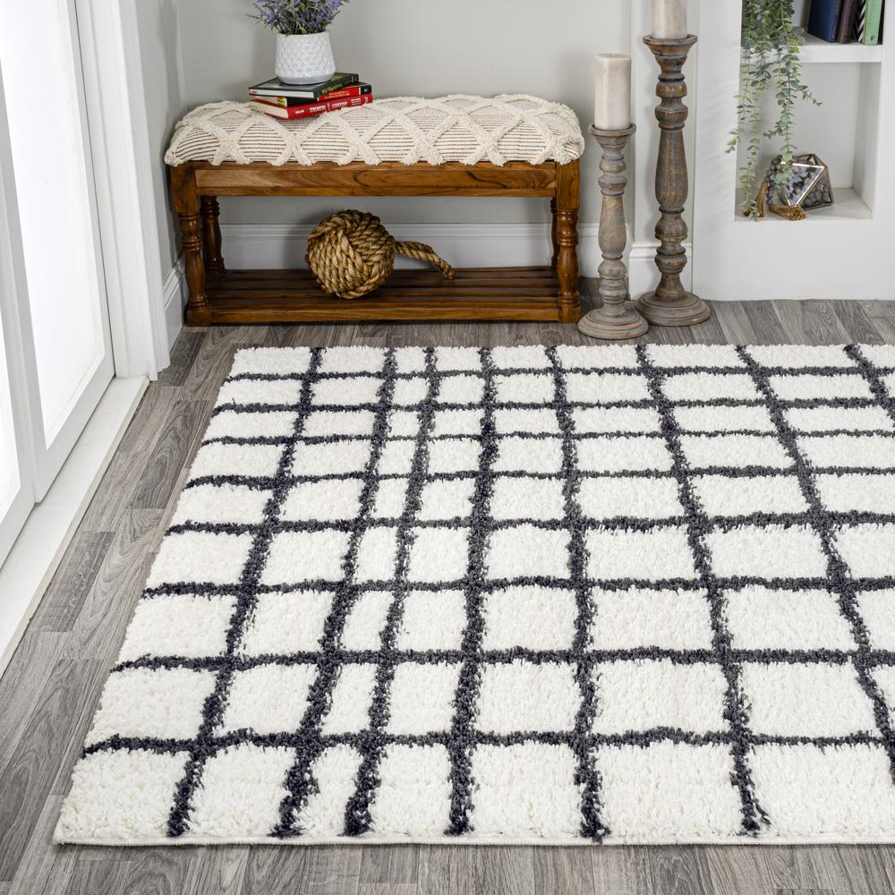 Arenal Geometric Grid Shag Area Rug. Picture 4