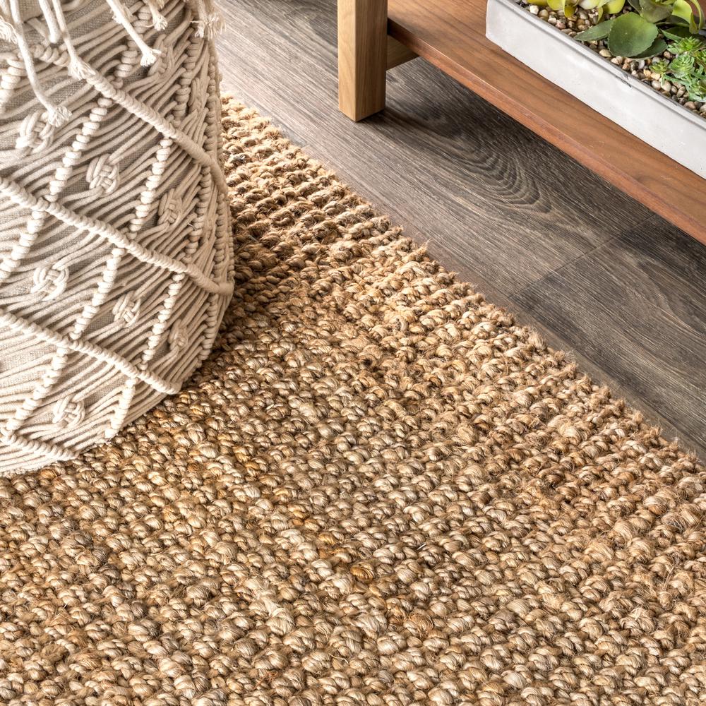 Pata Hand Woven Chunky Jute with Fringe Area Rug. Picture 7