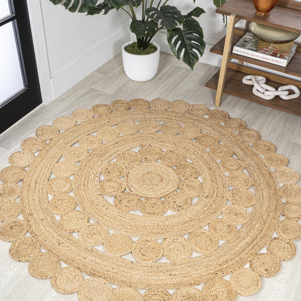 Daisy Hippy Jute Medallion Circle Area Rug. Picture 3
