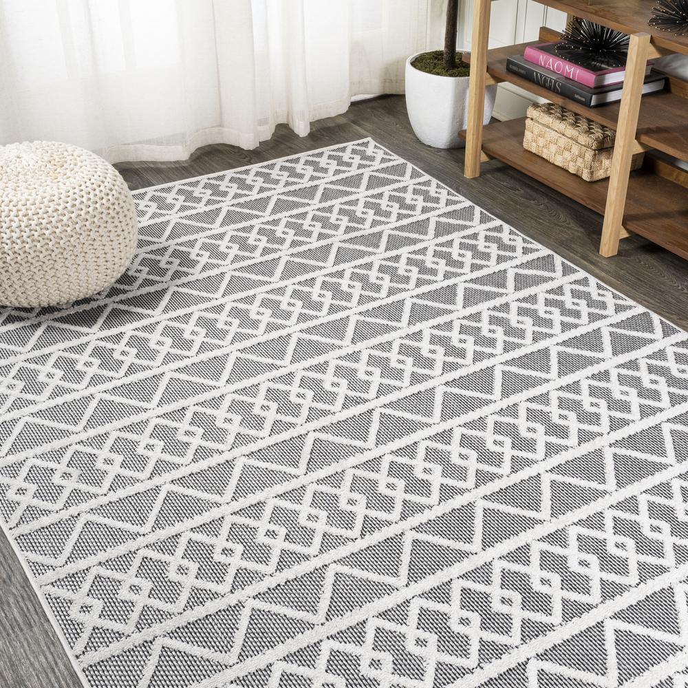 Aylan High-Low Pile Knotted Trellis Geometric Indoor/Outdoor Area Rug. Picture 5