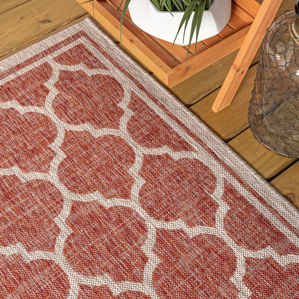 Trebol Moroccan Trellis Textured Weave Indoor/Outdoor Area Rug. Picture 4