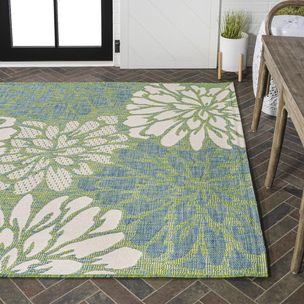 Zinnia Modern Floral Textured Weave Indoor/Outdoor Area Rug. Picture 8