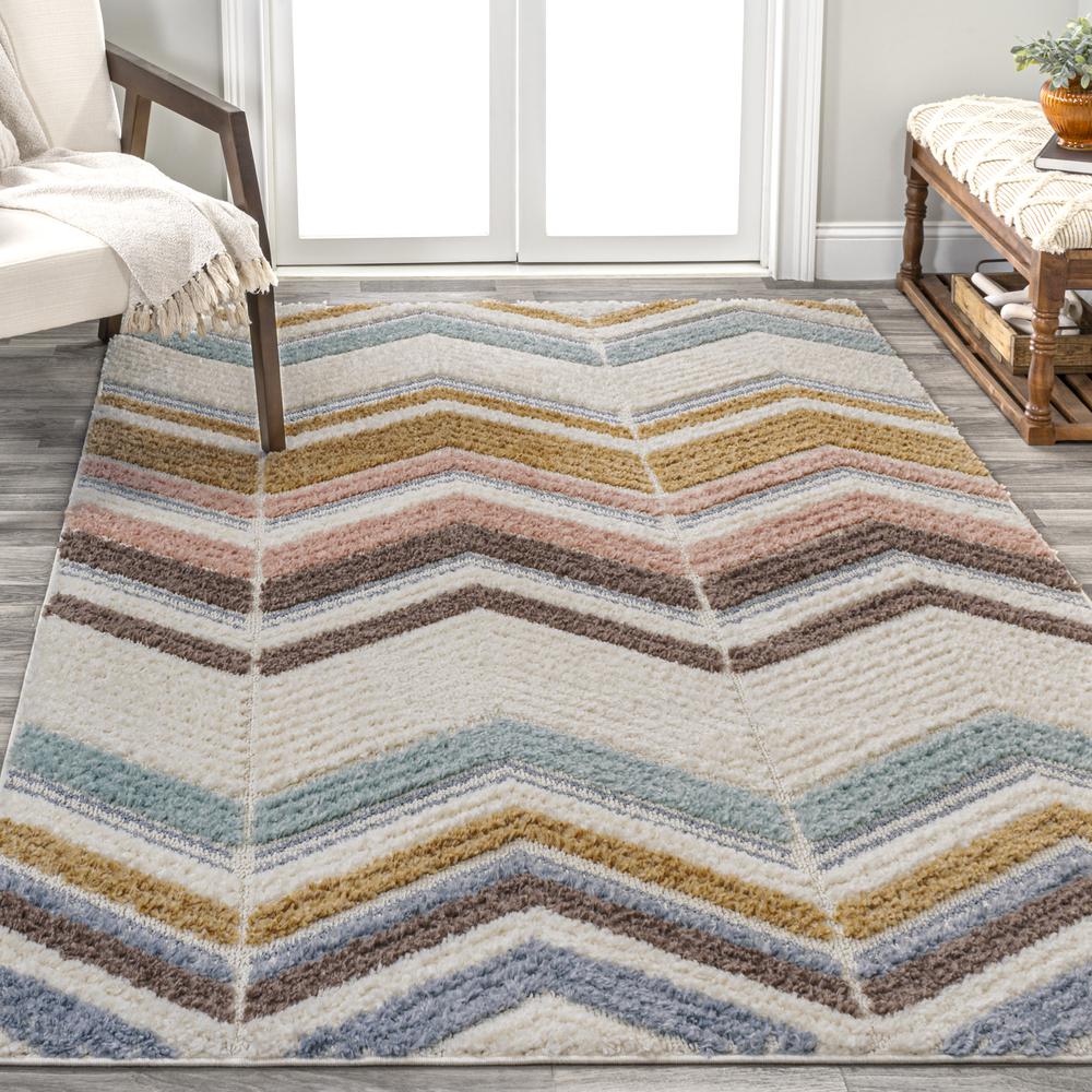 Elin Chevron High-Low Area Rug. Picture 5