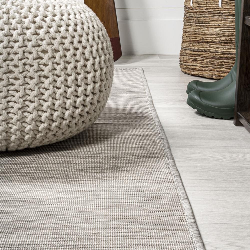 Ethan Modern Flatweave Solid Area Rug. Picture 14