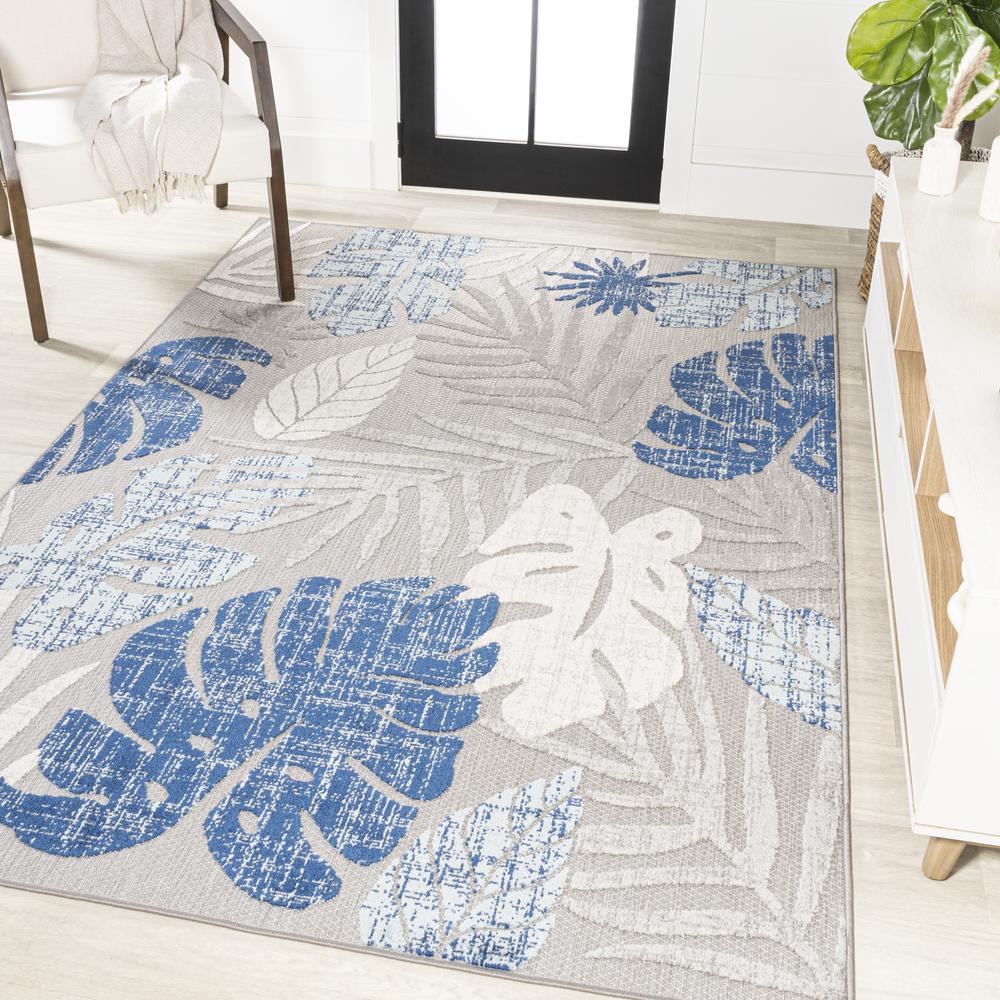 Monstera Tropical Leaf High-Low Indoor/Outdoor Area Rug. Picture 3