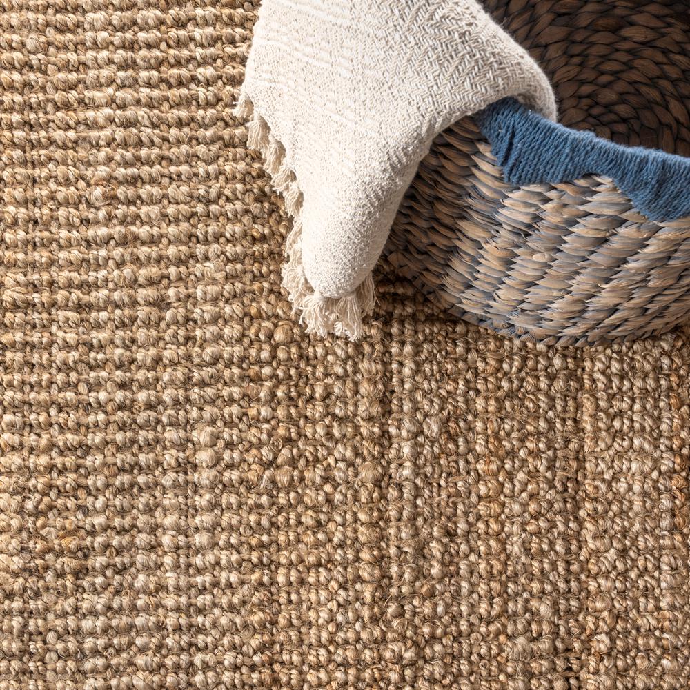 Pata Hand Woven Chunky Jute Area Rug. Picture 6