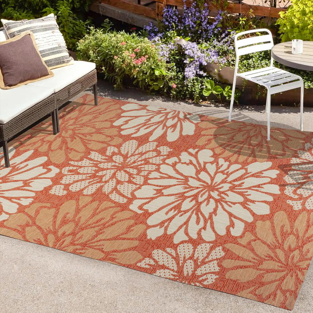 Zinnia Modern Floral Textured Weave Indoor/Outdoor Area Rug. Picture 7